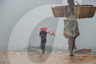 NEWS - Bangladesch: Ein Sturm fegt über ein Rohingya Flüchtlingslager