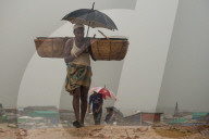 NEWS - Bangladesch: Ein Sturm fegt über ein Rohingya Flüchtlingslager