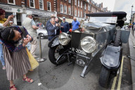 FEATURE - London: Classic und Supercar in St John's Wood 