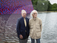 NEWS - London: Christo stellt seine 'Mastaba' im Serpentine Lake in Hyde Park vor 