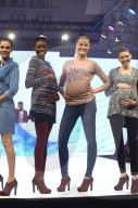 PEOPLE - Hamburg: Toni Dreher-Adenuga läuft bei der Ernsting's Family Fashion Show 