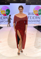 PEOPLE - Hamburg: Promis und Models an der Ernsting's Family Fashion Show 