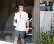 EXKLUSIV - Miley Cyrus und Liam Hemsworth: Ein gesundes Smoothie nach dem Yoga 