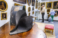 FEATURE - Versteigert: Unter diesem Hut schwitze einst Napoleon in Waterloo