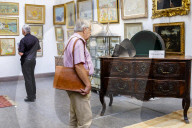 FEATURE - Versteigert: Unter diesem Hut schwitze einst Napoleon in Waterloo