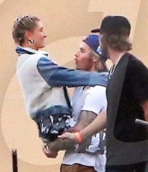 EXKLUSIV - Heftiges Geturtel: Justin Bieber und Hailey Baldwin