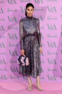 PEOPLE - Victoria & Albert Museum Summer Party in London: Prominente auf dem Roten Teppich