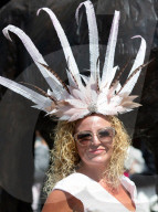 FEATURE - Hutparade am Royal Ascot