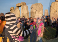 FEATURE - Stonehenge feiert die Sommersonnenwende