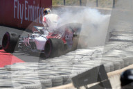 NEWS - Marcus Ericsson Formel 1 Wagen brennt lichterloh beim Trainig