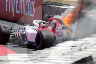 NEWS - Marcus Ericsson Formel 1 Wagen brennt lichterloh beim Trainig