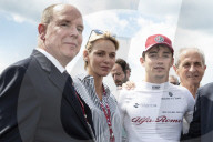 PEOPLE - Albert und Charlene von Monaco beim Rennen zum GP von Frankreich in Le Castellet