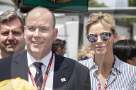 PEOPLE - Albert und Charlene von Monaco beim Rennen zum GP von Frankreich in Le Castellet