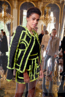 PEOPLE - Promis bei der Balmain Modenschau in Paris 