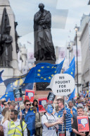 FEATURE - Pix of the Day: Die Bilder des Tages