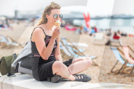 FEATURE - Pix of the Day: Die Bilder des Tages