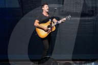 PEOPLE - Bastian Baker singt in Florida