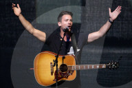 PEOPLE - Bastian Baker singt in Florida