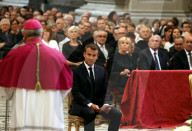 NEWS - Rom: Emmanuel und Brigitte Macron zu Besuch beim Papst