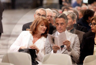 NEWS - Rom: Emmanuel und Brigitte Macron zu Besuch beim Papst