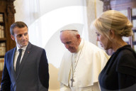 NEWS - Rom: Emmanuel und Brigitte Macron zu Besuch beim Papst