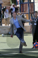 PEOPLE - Prinz William spielt Fussball in Ramallah