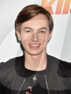 PORTRAIT - Hayden Byerly