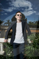 PORTRAIT - Topher Grace