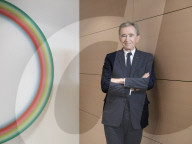 STUDIO - Bernard Arnault