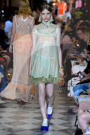 MODE - Paris Fashion Week: Miu Miu Cruise Collection 2018