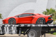 EXKLUSIV - Justin Bieber hat ein neues Spielzeug: einen roten Lamborghini Aventador