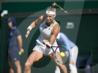 PEOPLE - Wimbledon: Serena Williams schlägt sich gegen Arantxa Rus