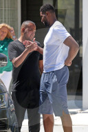 PEOPLE - Zieht Tristan Thompson bei Khloe aus?