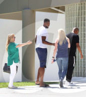 PEOPLE - Zieht Tristan Thompson bei Khloe aus?