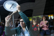 FEATURE - Pix of the Day: Bilder des Tages