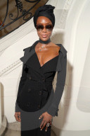 PEOPLE - Paris Haute Couture: Naomi Campbell mit Jean Paul Gaultier 