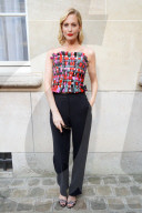 PEOPLE - Paris Haute Couture: Promis bei Armani Privé