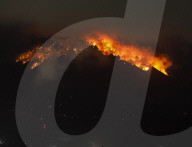 NEWS - Bali: Lava und Asche aus Vulkan Agung 