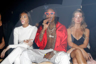PEOPLE - Wiz Khalifa kifft neben Lottie Moss und Winnie Harlow Frontrow in Berlin