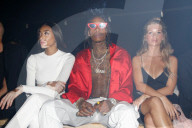 PEOPLE - Wiz Khalifa kifft neben Lottie Moss und Winnie Harlow Frontrow in Berlin
