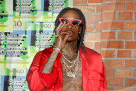 PEOPLE - Wiz Khalifa kifft neben Lottie Moss und Winnie Harlow Frontrow in Berlin