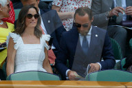 PEOPLE - Pippa Middleton verfolgt gespannt das Spiel in Wimbledon zusammen mit ihrem Bruder James