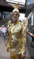 FEATURE - Pix of the Day: Bilder des Tages