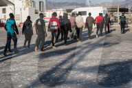 NEWS - 56 gerettete Flüchtlinge treffen im spanischen Motril ein