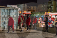 NEWS - 56 gerettete Flüchtlinge treffen im spanischen Motril ein