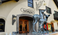 PEOPLE - Promis an der 'Allen & Company Sun Valley Conference'