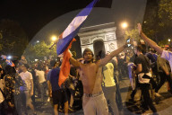 WM 2018 - Jubel auf der Champs Elysees in Paris