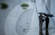 NEWS - Indien: Überschwemmungen nach starkem Regen in Mumbai