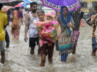 NEWS - Indien: Überschwemmungen nach starkem Regen in Mumbai