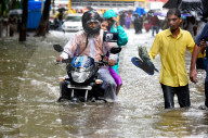 NEWS - Indien: Überschwemmungen nach starkem Regen in Mumbai
